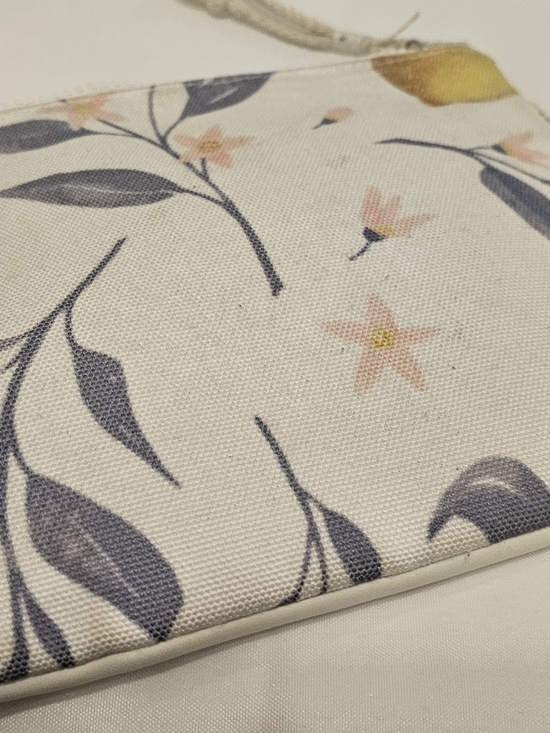 Rae Dunn White "HELLO SUNSHINE" Wristlet Clutch - Picture 2 of 5